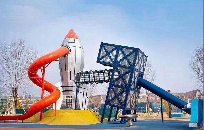 ���ջ�����}